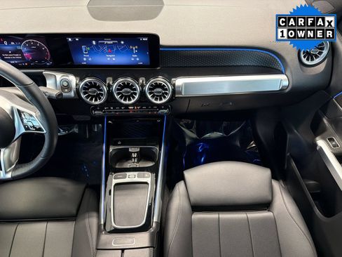 Certified 2024 Mercedes-Benz GLB 250 image 30
