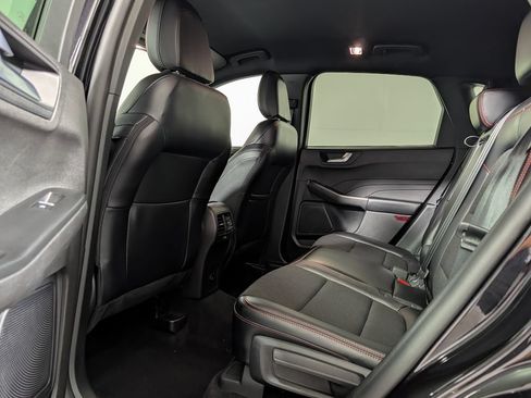 Certified 2025 Ford Escape ST-Line FWD image 12