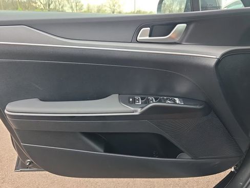 New 2026 Kia K5 LXS image 8