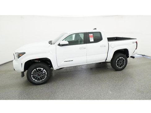 New 2025 Toyota Tacoma TRD Sport image 2