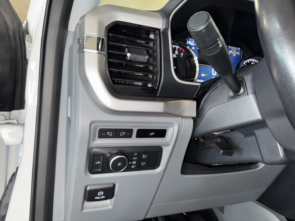 Used 2022 Ford F150 XLT w/ Equipment Group 302A High AWD/4WD image 23
