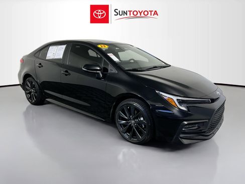 Used 2023 Toyota Corolla SE FWD image 1