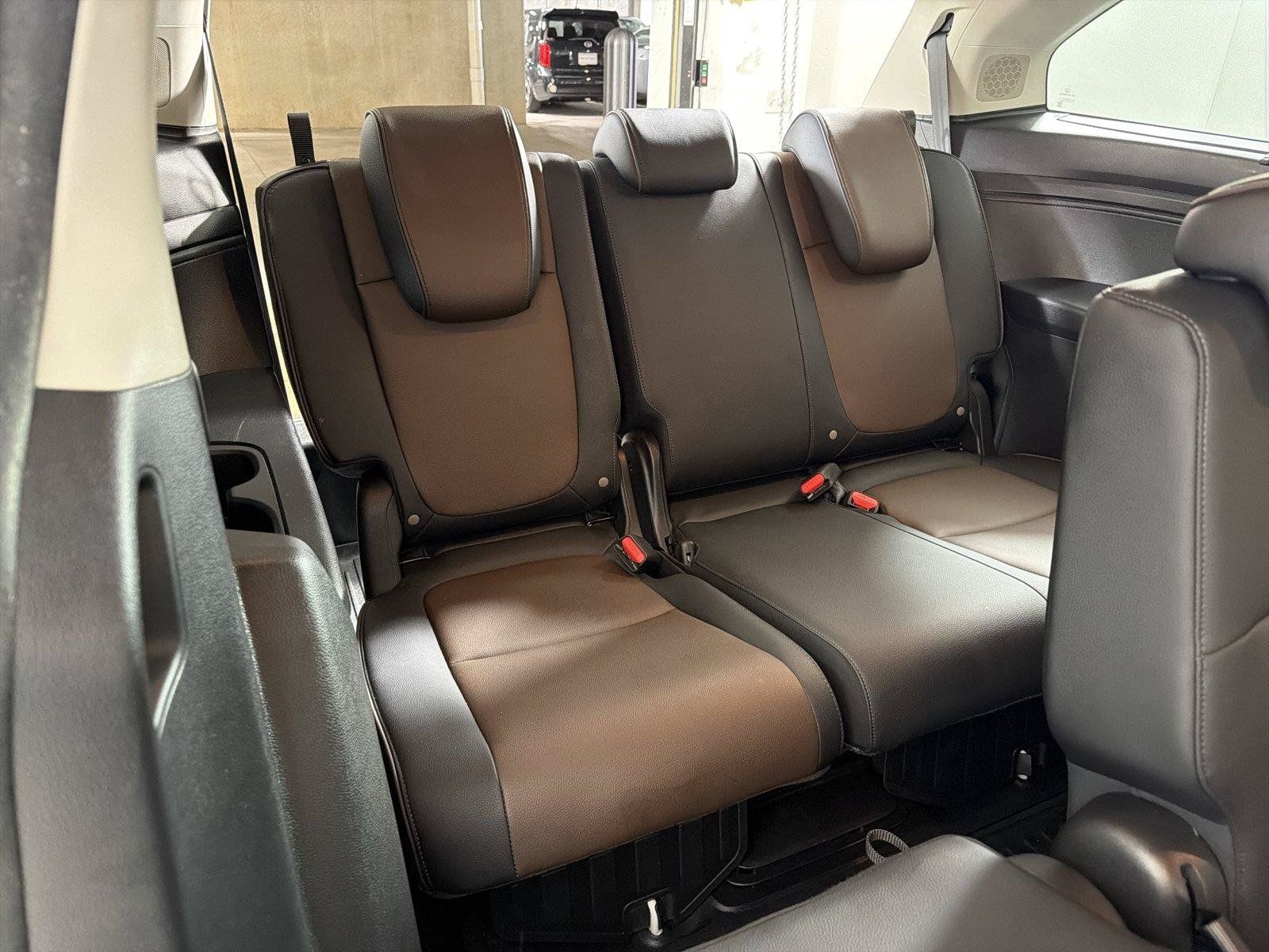 Used 2025 Honda Odyssey Elite image 17