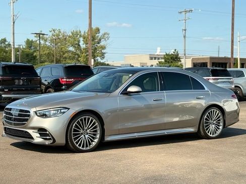 Used 2023 Mercedes-Benz S 580 4MATIC Sedan w/ AMG Line image 52