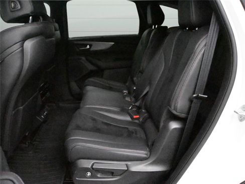 Used 2023 Acura MDX A-Spec image 11