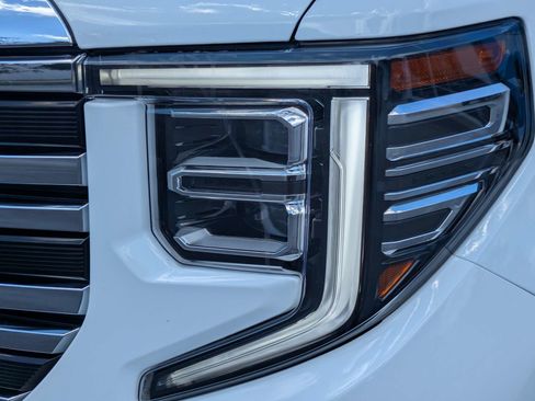 Used 2025 GMC Sierra 1500 SLT RWD image 29