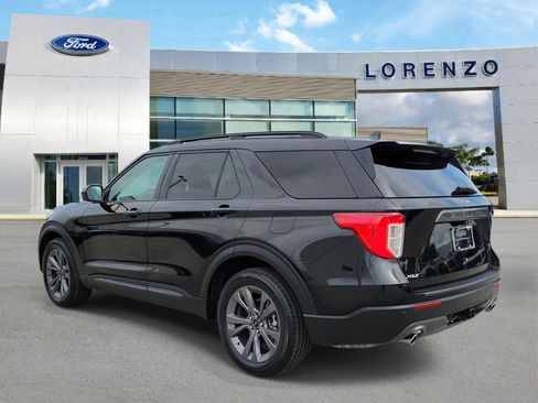 Used 2023 Ford Explorer XLT w/ Equipment Group 202A RWD image 7