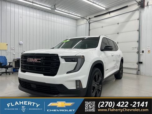 Used 2025 GMC Acadia Elevation w/ Elevation Premium Package FWD image 6
