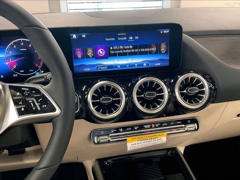 New 2026 Mercedes-Benz GLA 250 4MATIC image 7