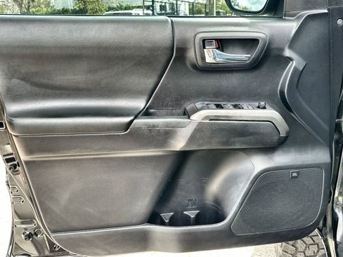 Used 2021 Toyota Tacoma Limited w/ Nightshade Package image 13