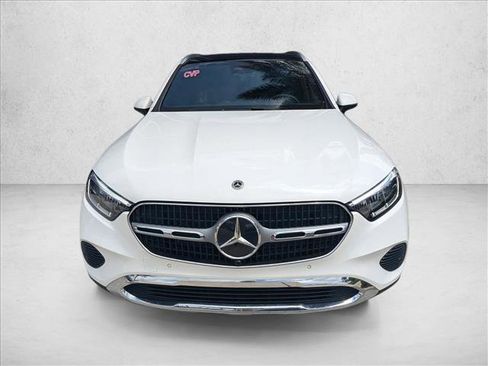 Used 2026 Mercedes-Benz GLC 300 4MATIC image 2