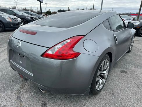 Used 2014 Nissan 370Z Coupe image 22