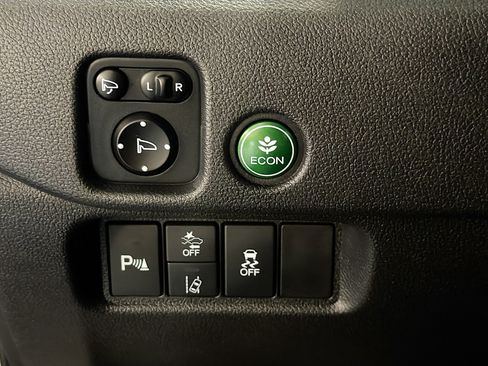 Used 2019 Honda Pilot Elite image 16