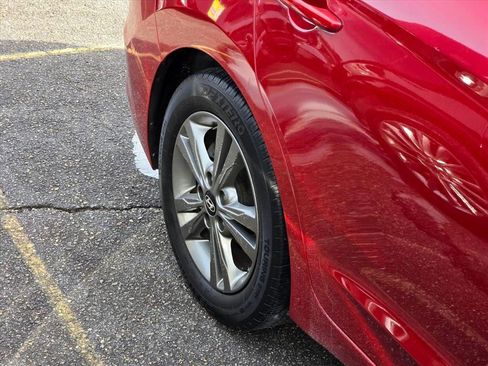 Used 2018 Hyundai Elantra Value Edition image 12