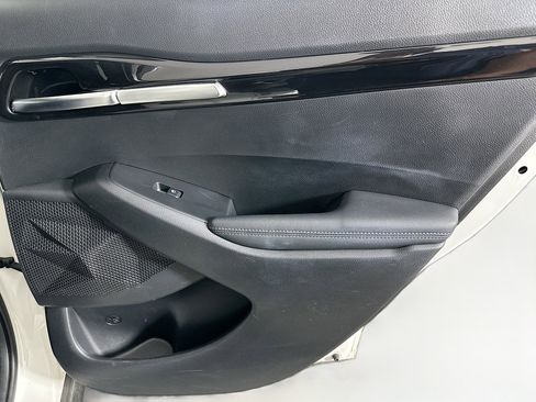 Used 2025 Kia Seltos S image 29