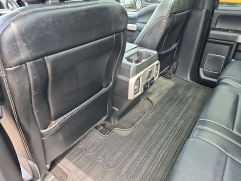 Used 2018 Ford F150 Lariat w/ Equipment Group 502A Luxury AWD/4WD image 18