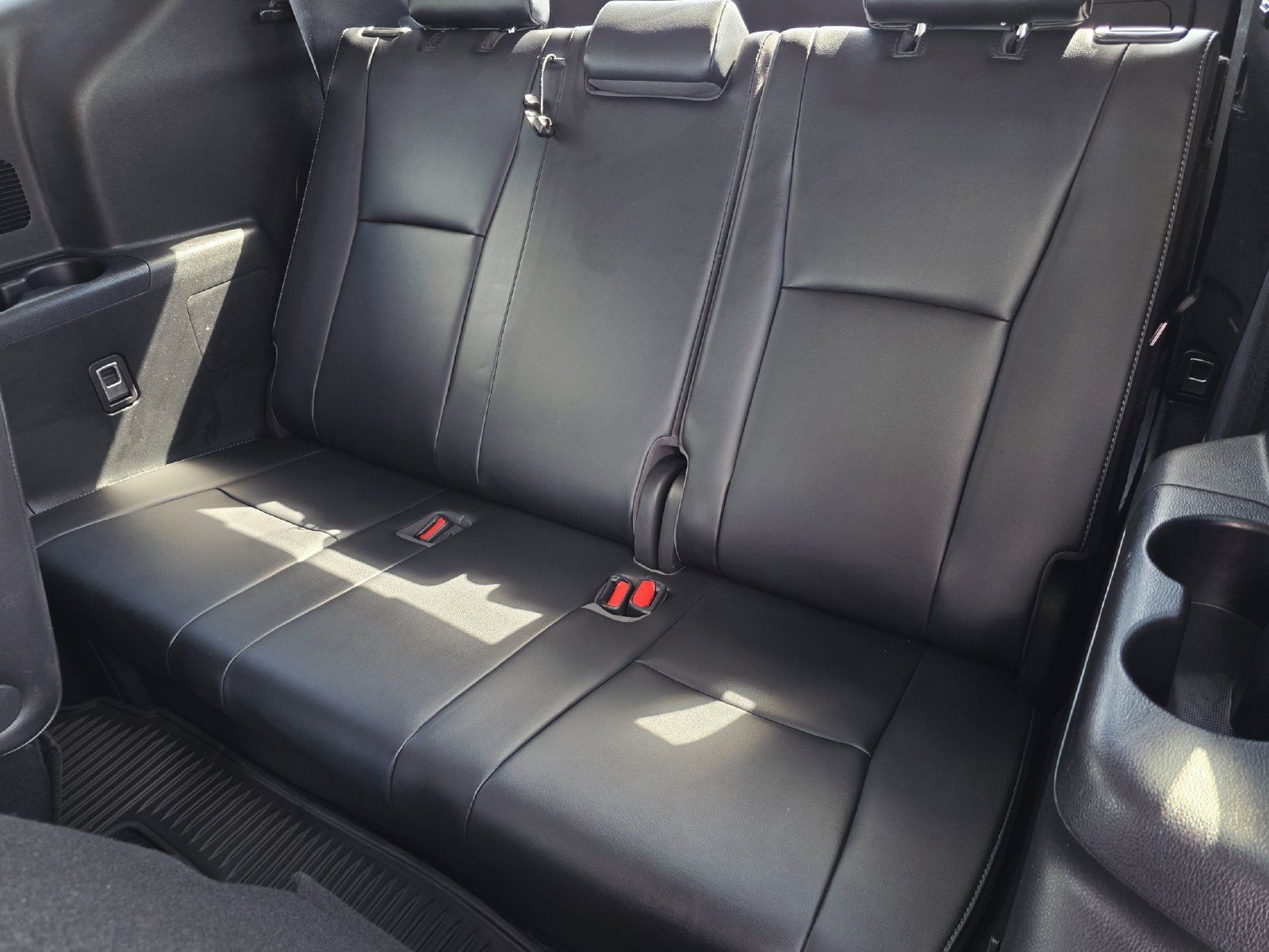Used 2021 Toyota Highlander Limited FWD image 20