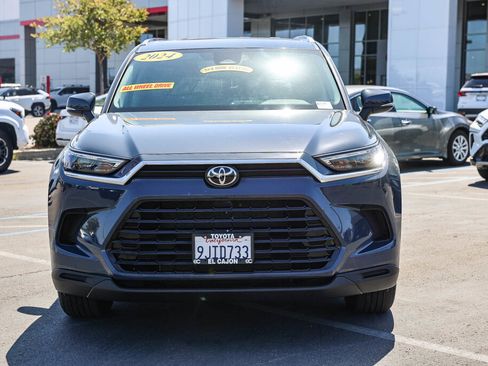 Certified 2024 Toyota Grand Highlander AWD image 18