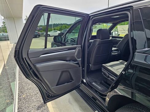 New 2026 Cadillac Escalade Sport AWD/4WD image 16