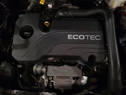 Used 2022 Chevrolet Equinox LT FWD image 30