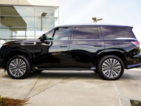 Certified 2025 INFINITI QX80 Sensory AWD/4WD image 8