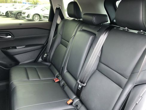 Used 2023 Nissan Rogue SL w/ SL Premium Package image 20