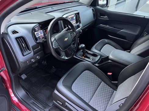 Used 2018 Chevrolet Colorado Z71 image 16