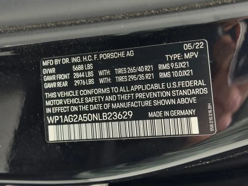 Used 2022 Porsche Macan S AWD/4WD image 53
