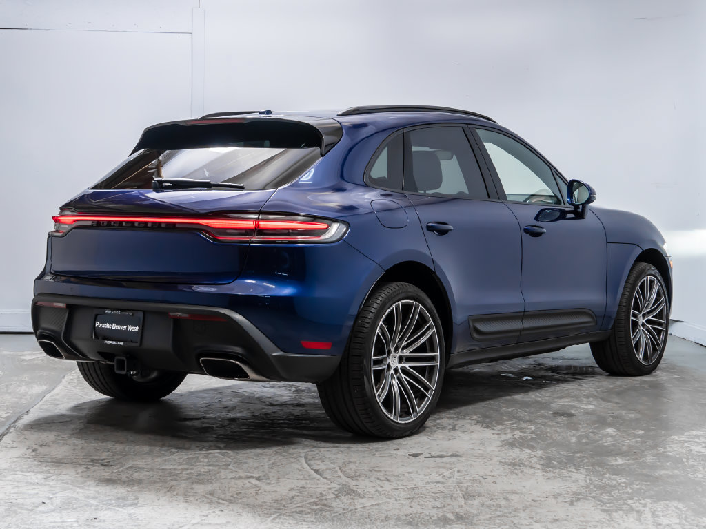 Used 2023 Porsche Macan AWD/4WD image 7