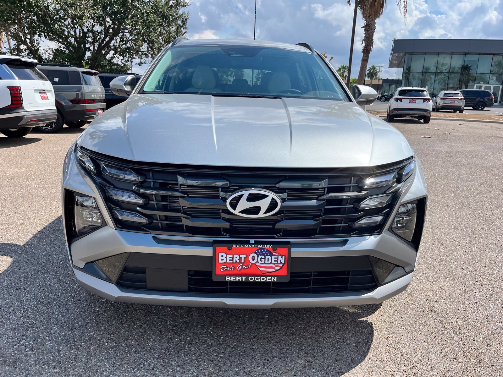 New 2026 Hyundai Tucson SEL Plus FWD image 2