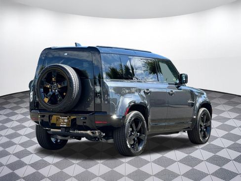 New 2026 Land Rover Defender 110 X-Dynamic SE AWD/4WD image 8
