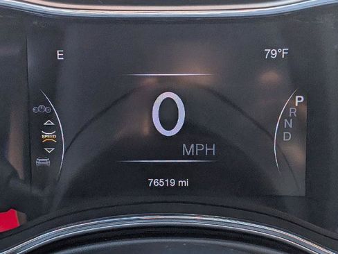 Used 2020 Jeep Grand Cherokee Altitude AWD/4WD image 16