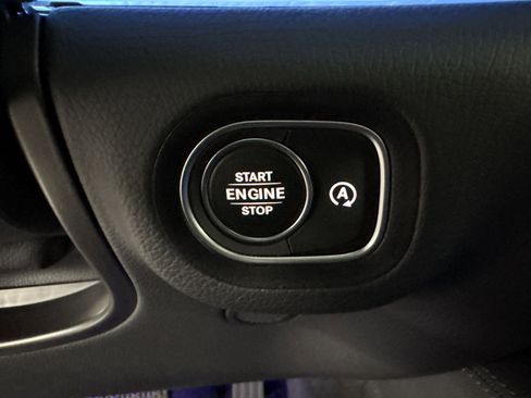 Certified 2025 Mercedes-Benz GLS 450 4MATIC image 26