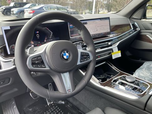 New 2026 BMW X5 xDrive40i w/ M Sport Package image 11