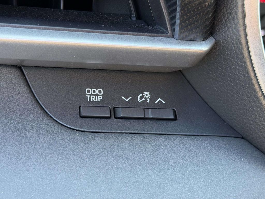Used 2023 Toyota Highlander XSE AWD/4WD image 22