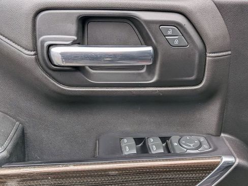 Used 2019 Chevrolet Silverado 1500 LT AWD/4WD image 15