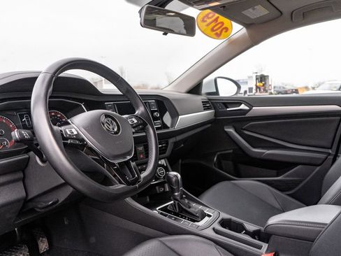 Used 2019 Volkswagen Jetta SE image 19