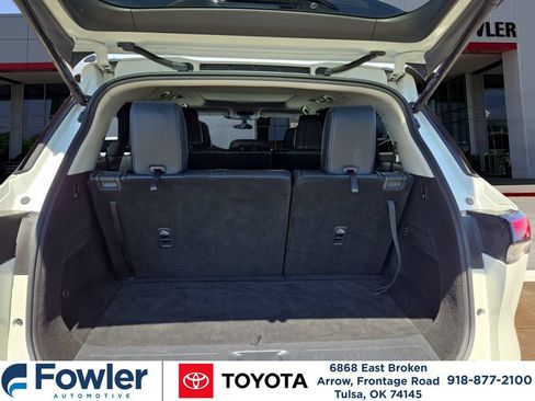 Used 2024 INFINITI QX60 Luxe FWD image 17