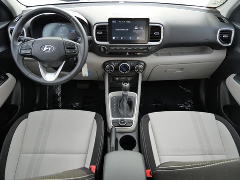 Certified 2023 Hyundai Venue SEL w/ Cargo Package image 10