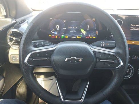 New 2025 Chevrolet Blazer EV LT w/ Midnight/Sport Edition image 18