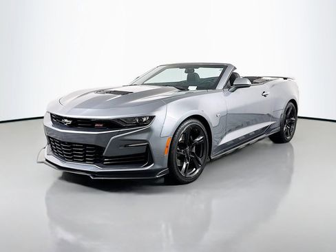 Used 2022 Chevrolet Camaro SS image 3