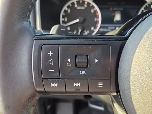 Used 2021 Nissan Rogue SV w/ Premium Package FWD image 30