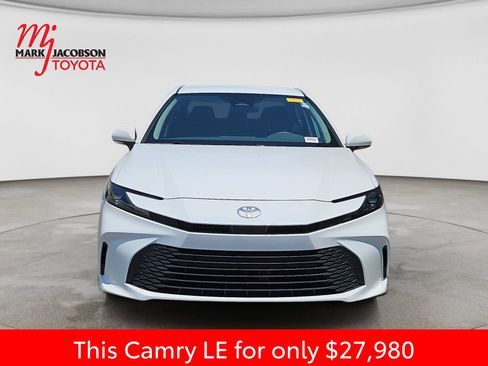 Used 2025 Toyota Camry LE FWD image 3