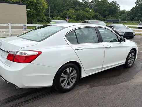 Used 2015 Honda Accord LX image 5