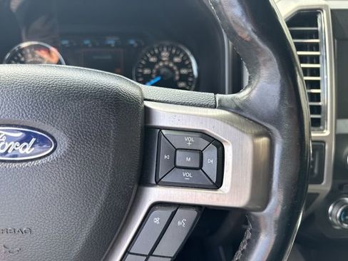 Used 2017 Ford F150 Platinum w/ Equipment Group 701A Luxury image 25