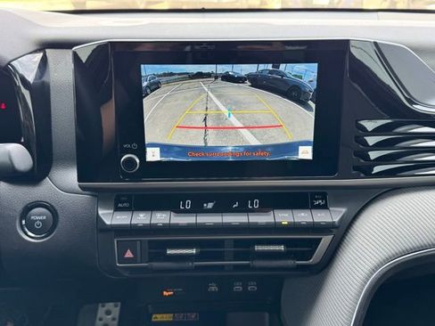 Used 2025 Toyota Camry SE w/ Convenience Package FWD image 20