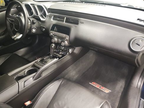 Used 2011 Chevrolet Camaro SS w/ RS Package RWD image 8