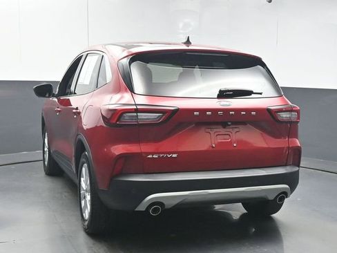 Used 2023 Ford Escape Active w/ Tech Pack #2 FWD image 6