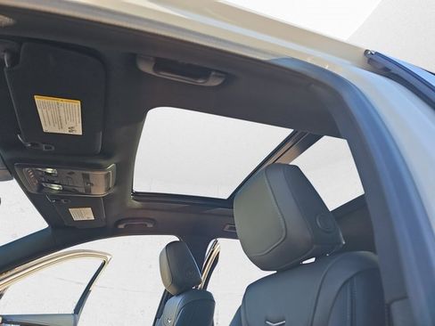 Used 2025 Cadillac XT6 Premium Luxury w/ LPO, Floor Liner Package image 33