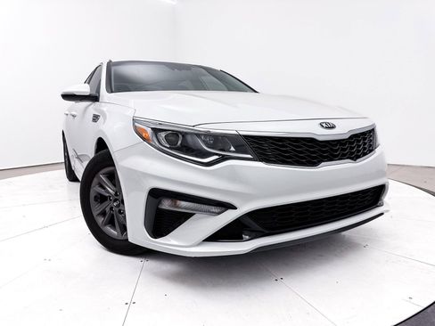 Used 2020 Kia Optima LX image 5